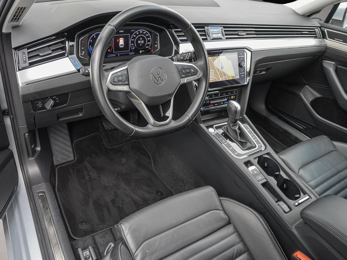 Volkswagen Passat Variant (02/2024, Benzin)