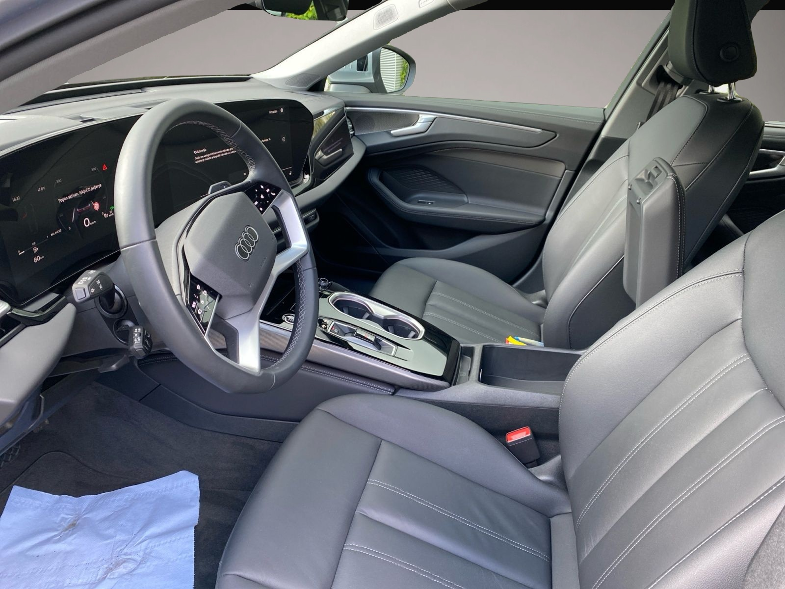 Audi A6 (07/2025, Benzin)