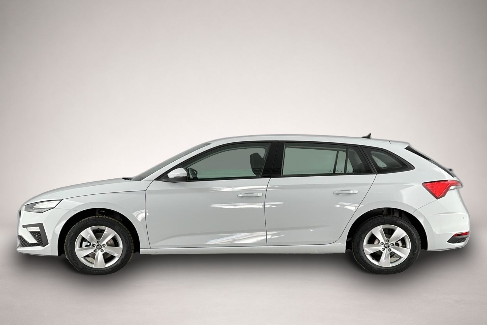 Skoda Scala (, Benzin)