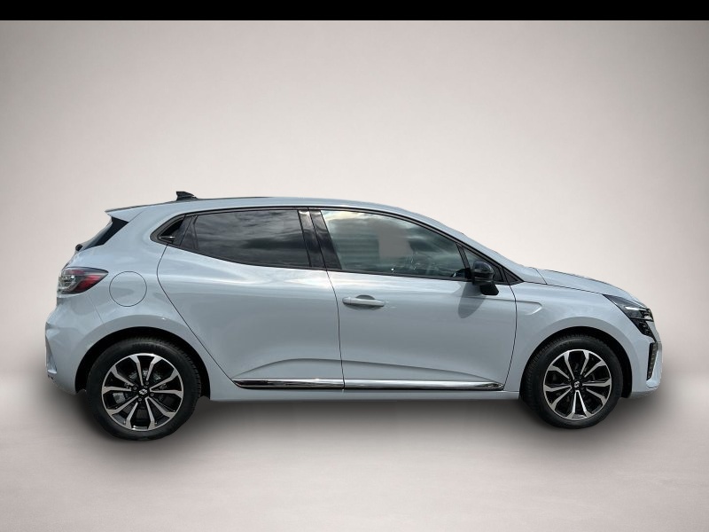 Renault Clio (05/2025, Benzin)