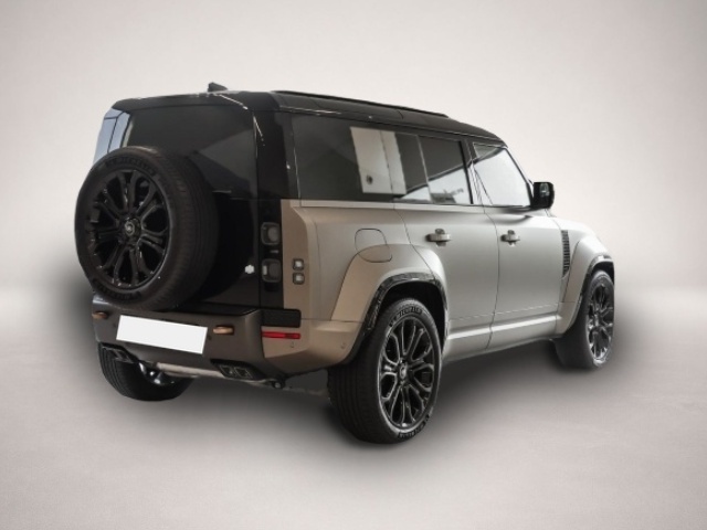 Land-Rover Defender (02/2026, Benzin)