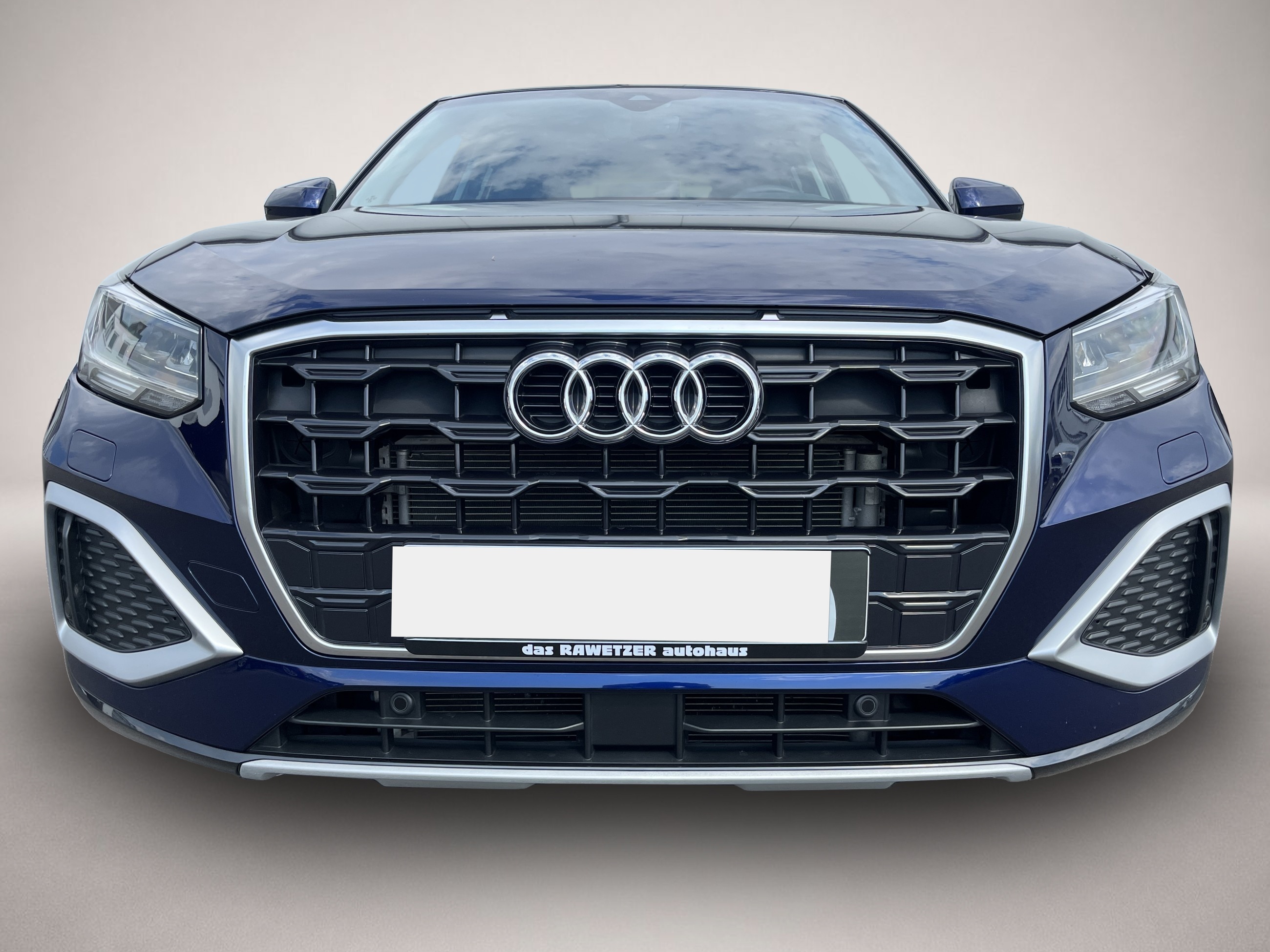 Audi Q2 (05/2024, Benzin)