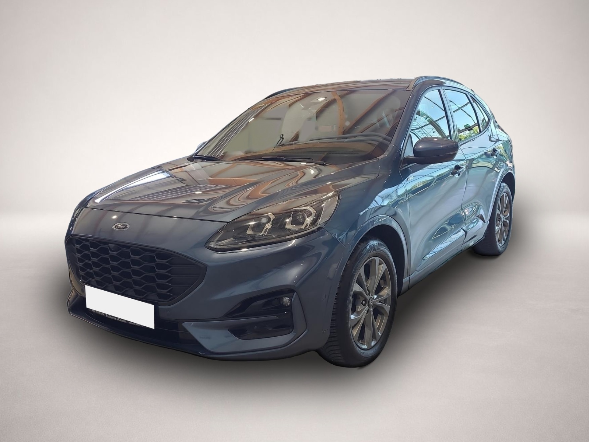 Ford Kuga (10/2023, Benzin)