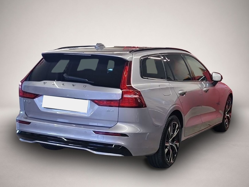 Volvo V60 (11/2025, Benzin)