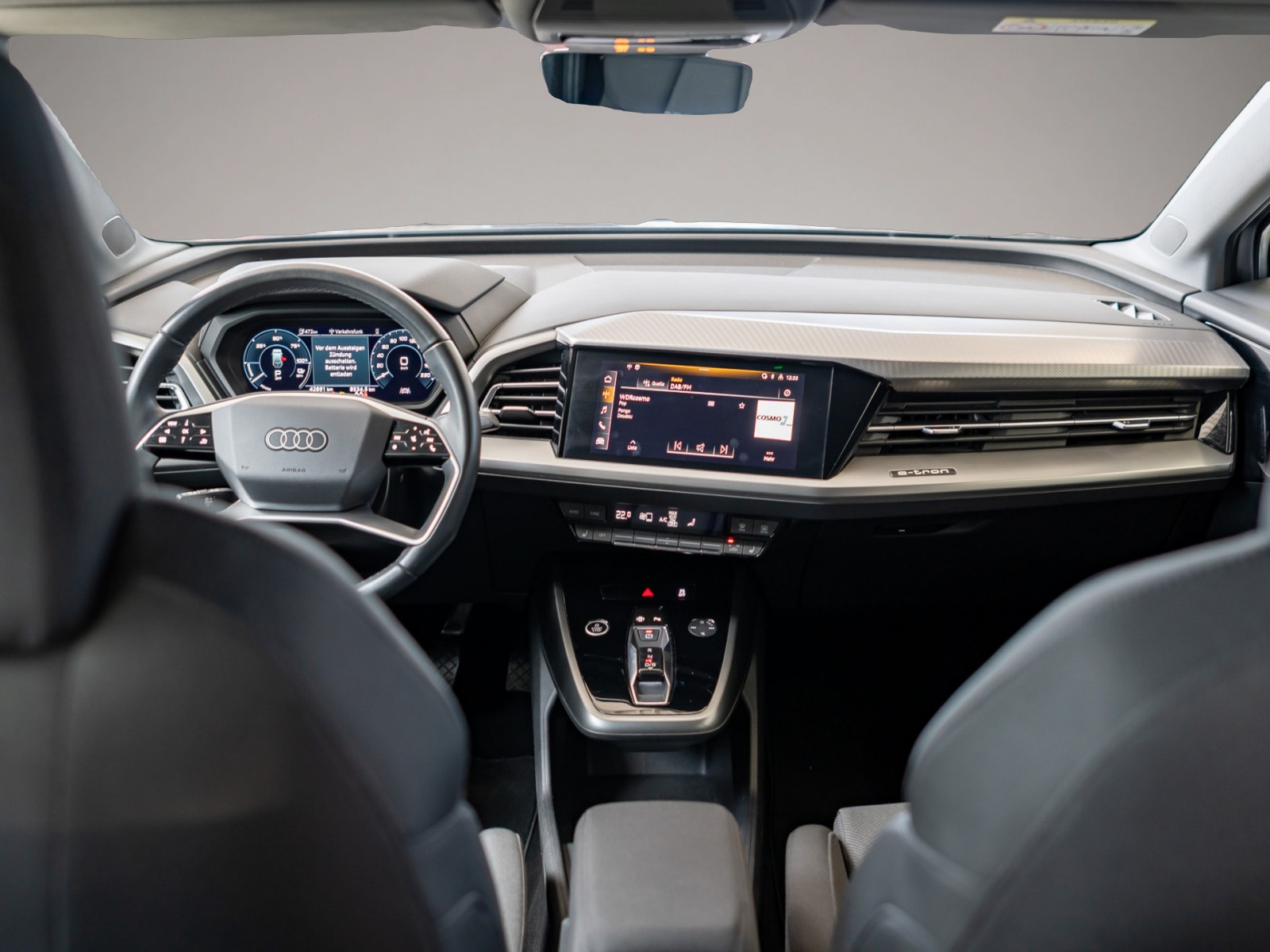 Audi Q4 (08/2022, ELECTRIC)