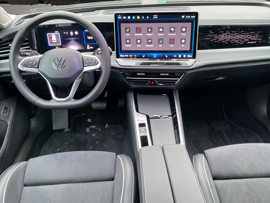 Volkswagen Passat Variant (07/2025, Benzin)