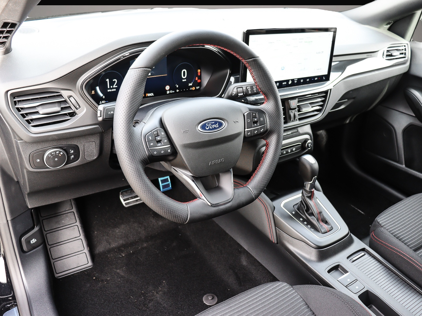Ford Focus (05/2026, Benzin)