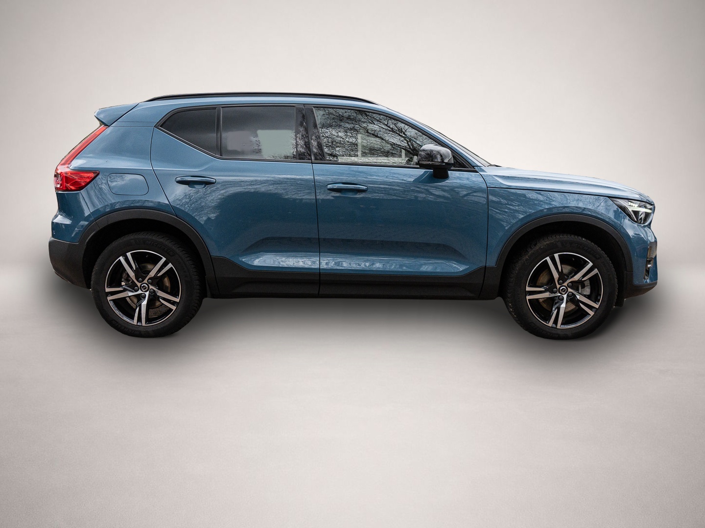 Volvo XC40 (12/2023, Benzin)
