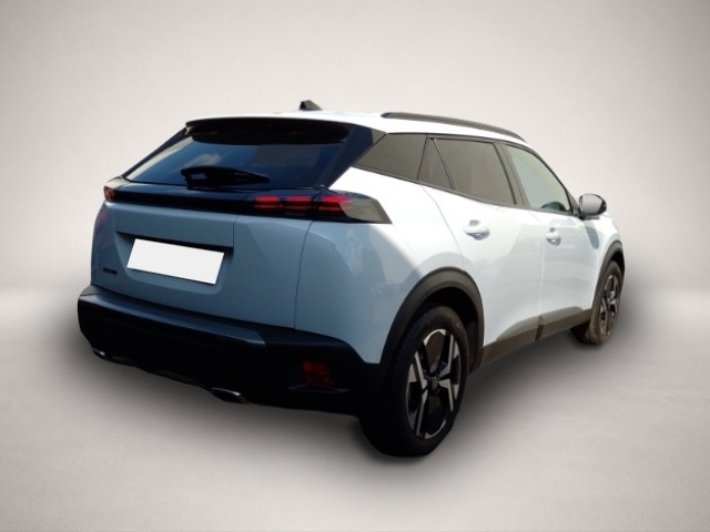 Peugeot 2008 (03/2024, Benzin)
