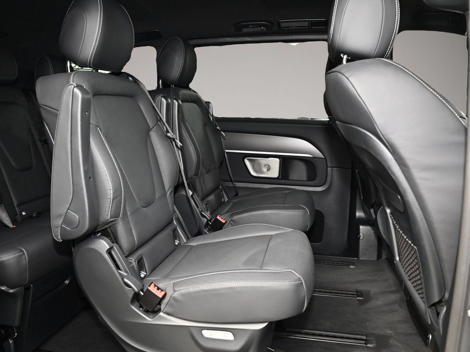 Mercedes-Benz V 300 (06/2025, Diesel)