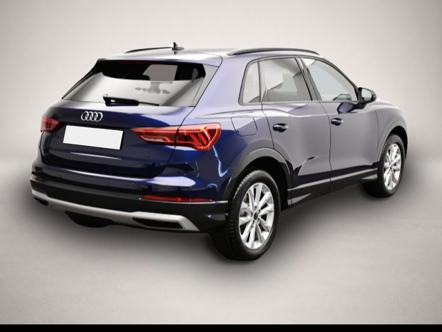 Audi Q3 (09/2025, Benzin)