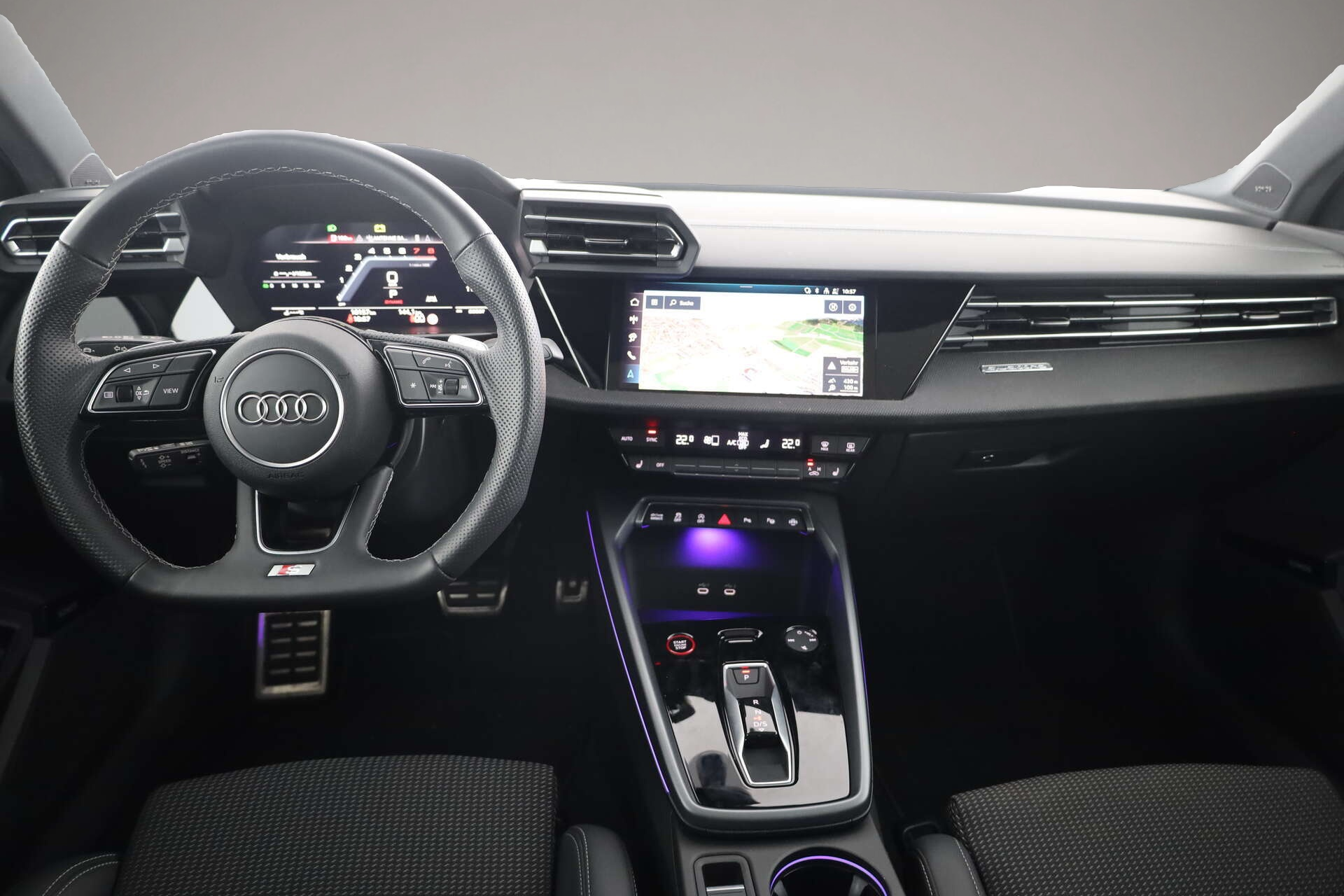 Audi quattro (02/2025, Benzin)
