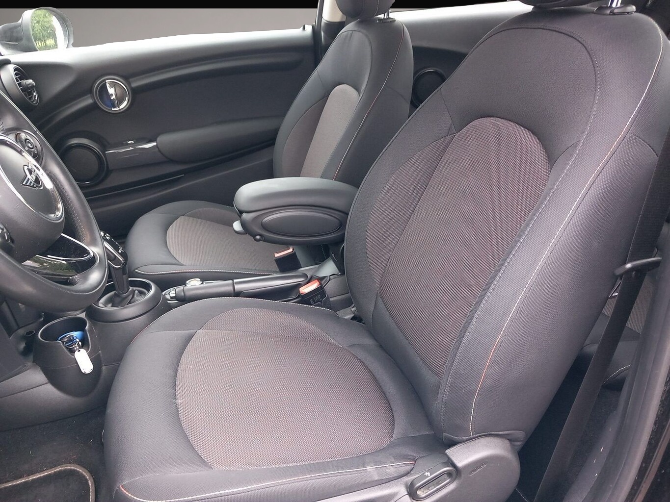 Mini Cooper (10/2020, Benzin)