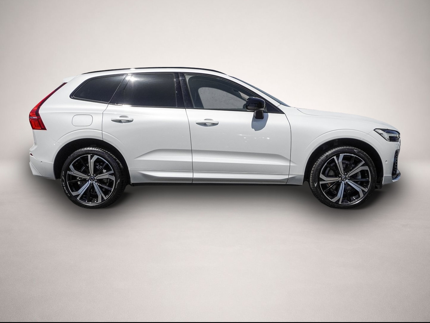 Volvo XC60 (01/2023, )