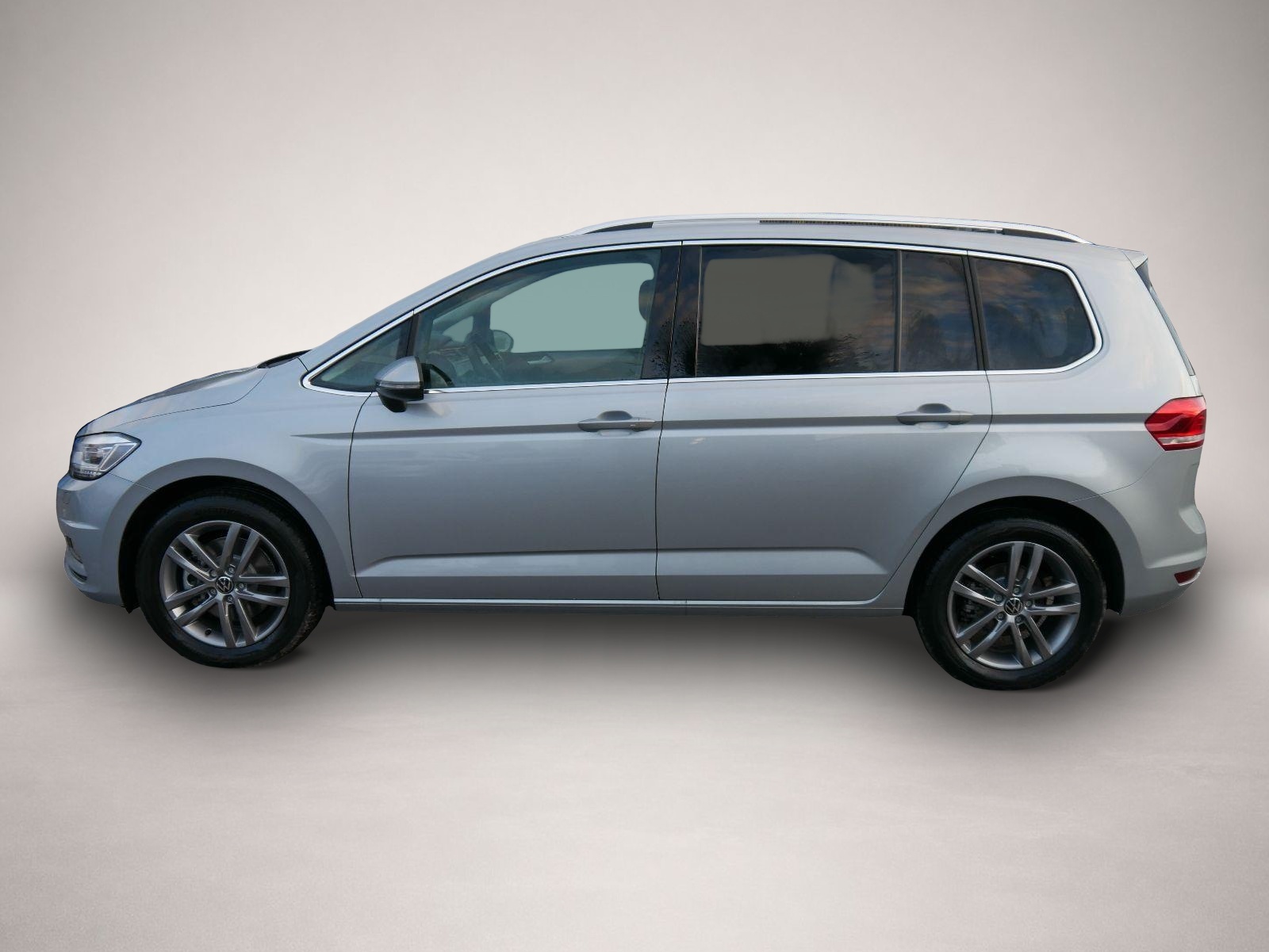 Volkswagen Touran (06/2026, Benzin)