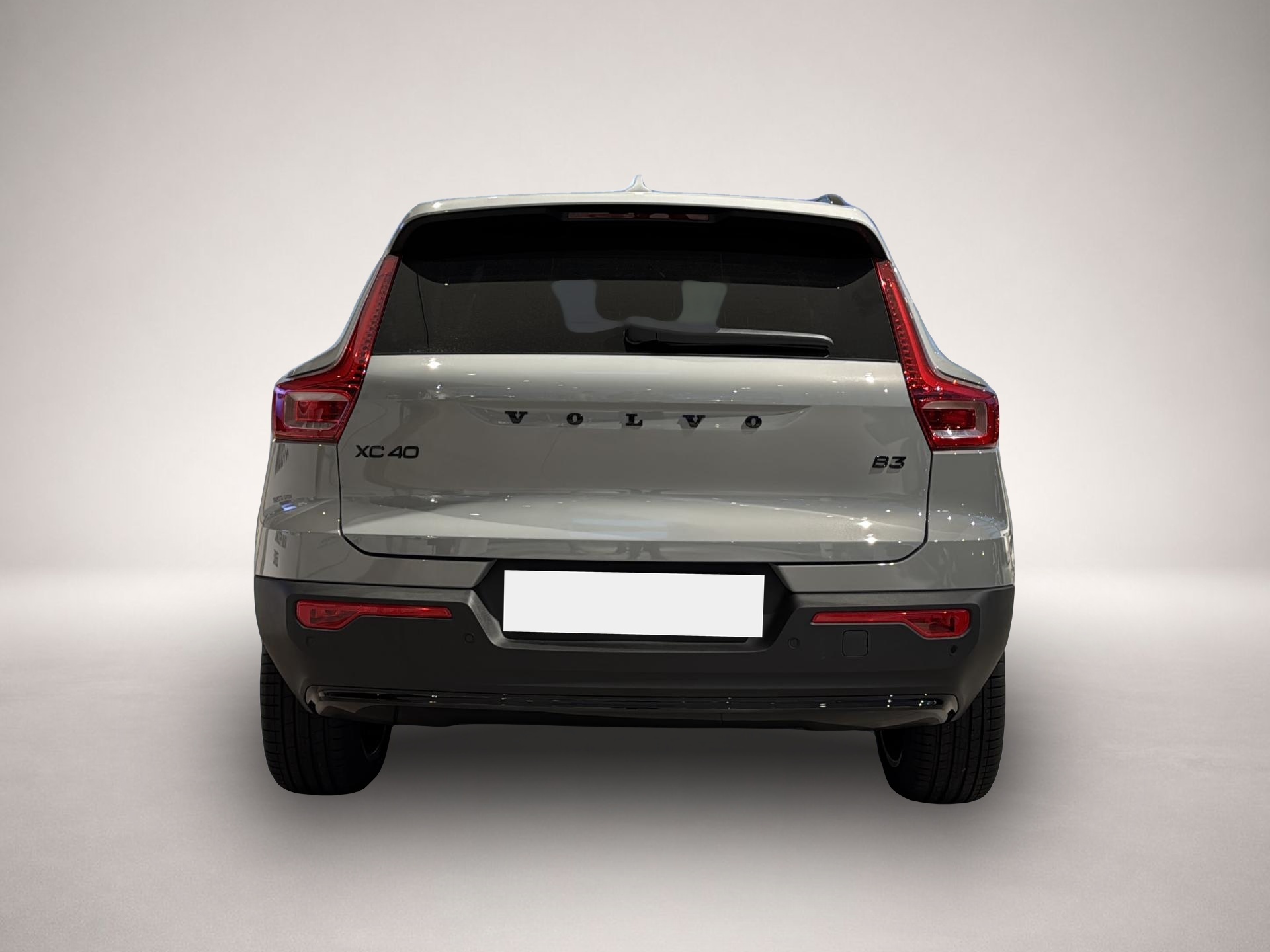 Volvo XC40 (11/2025, Benzin)