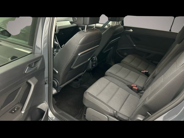 Volkswagen Touran (12/2025, Benzin)