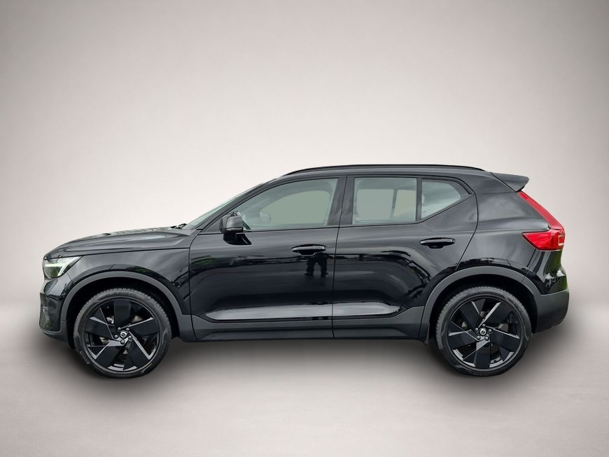 Volvo XC40 (05/2025, Benzin)
