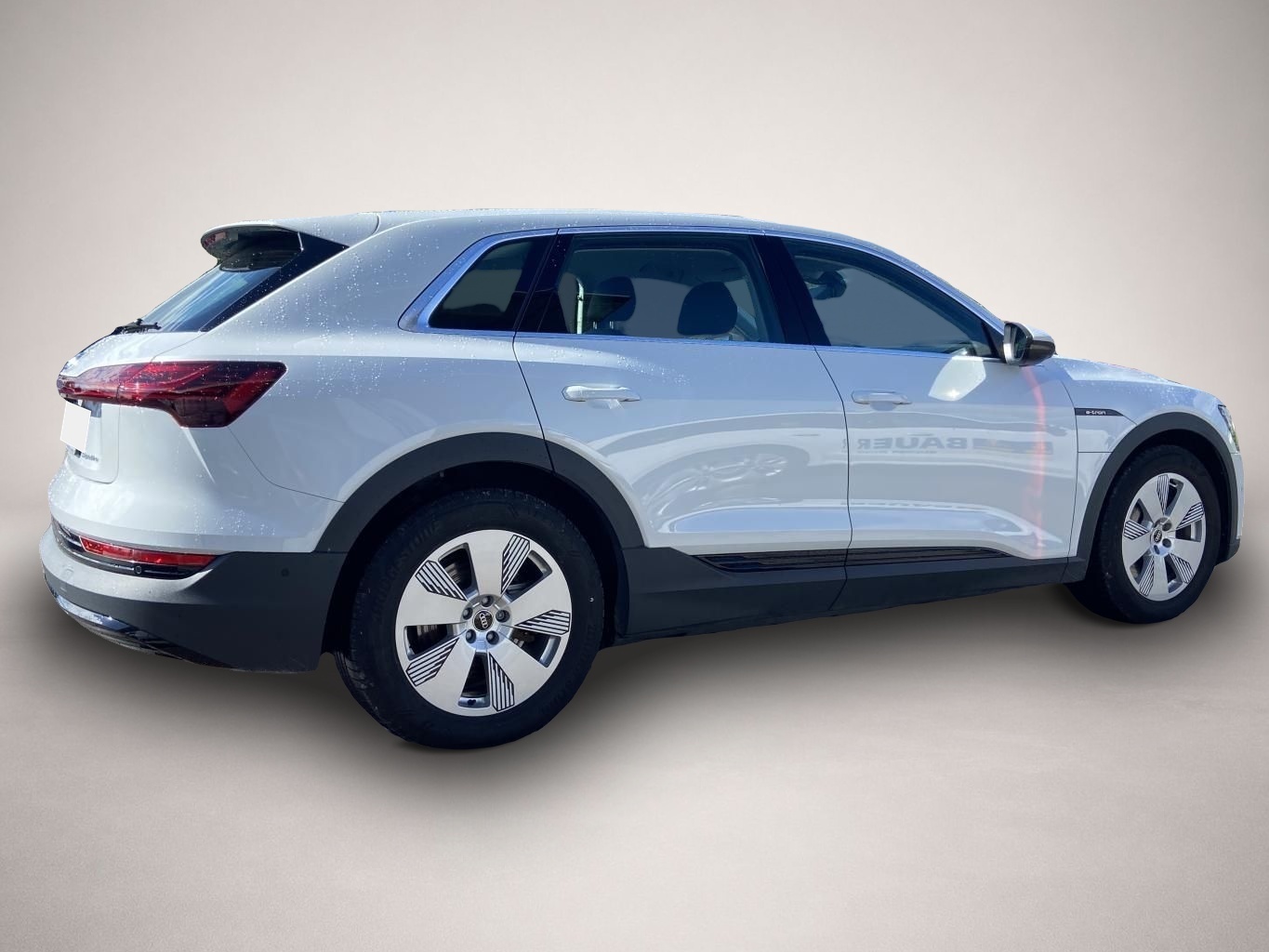 Audi e-tron (12/2022, ELECTRIC)
