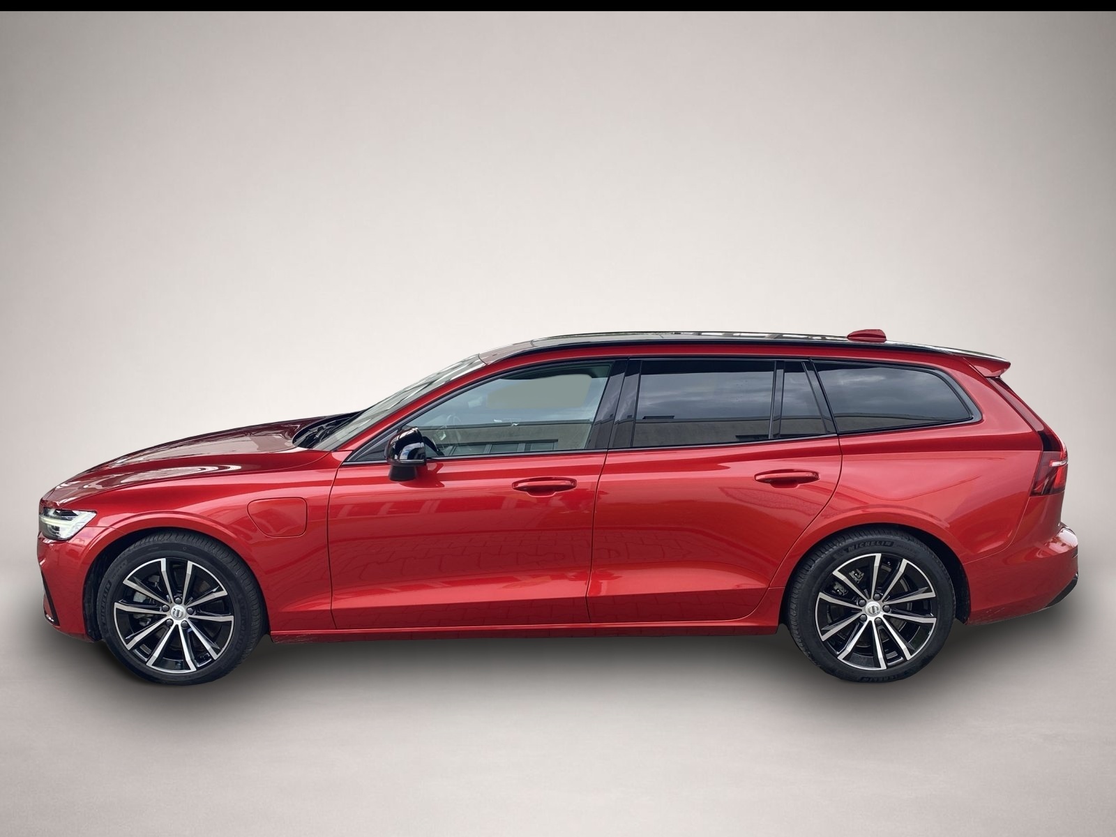 Volvo V60 (05/2023, )