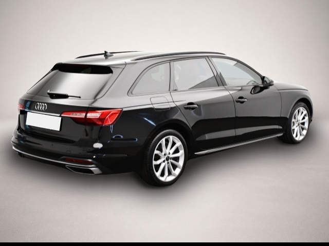 Audi A4 (11/2023, Benzin)