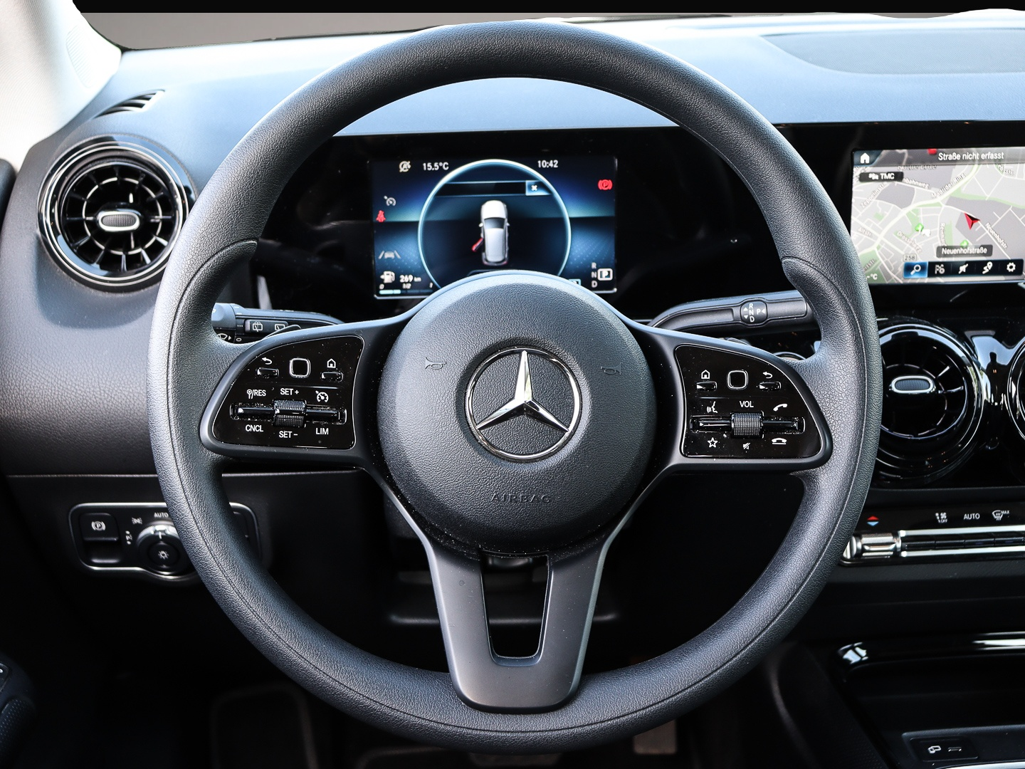 Mercedes-Benz B 180 (10/2021, Benzin)