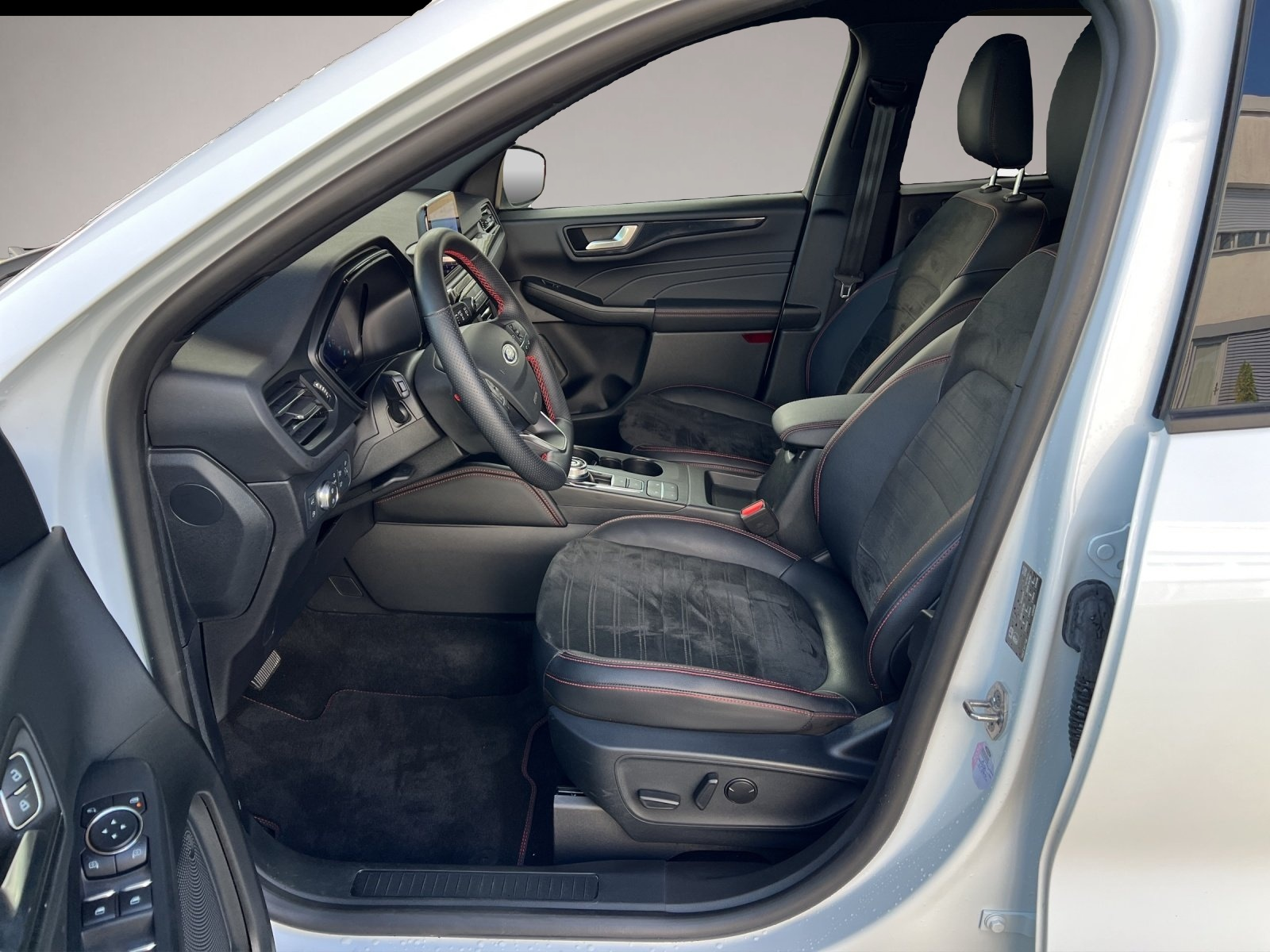 Ford Kuga (08/2022, )