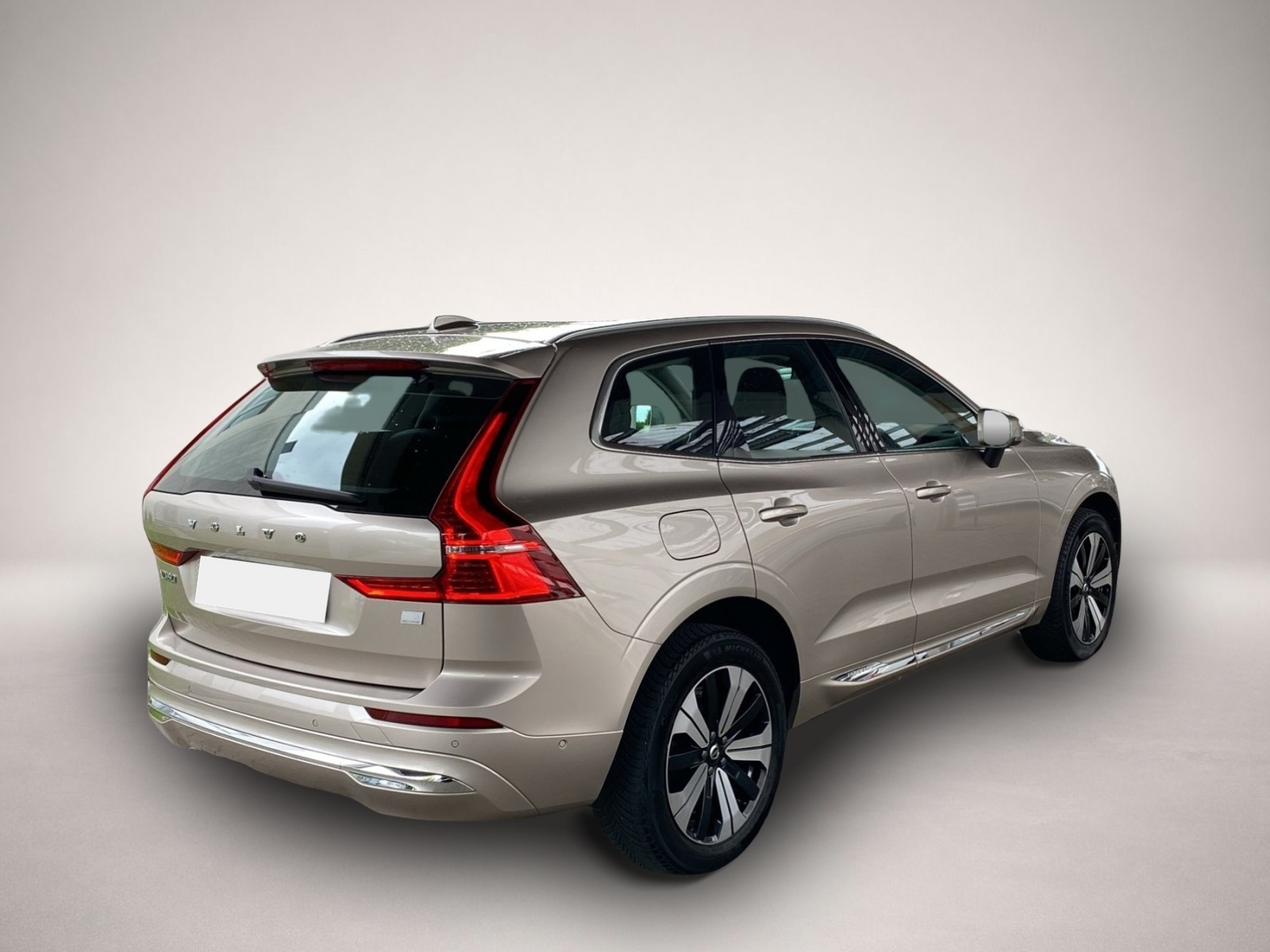 Volvo XC60 (06/2023, )
