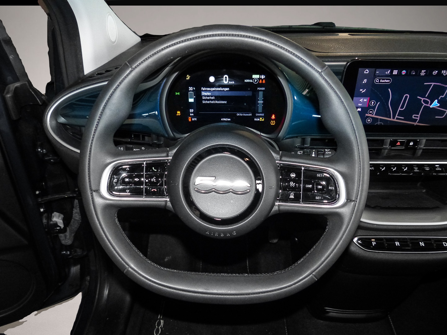Fiat 500e (12/2022, ELECTRIC)