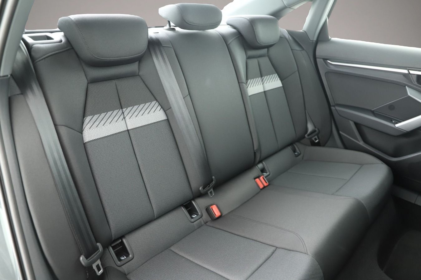 Audi A3 (09/2025, Benzin)