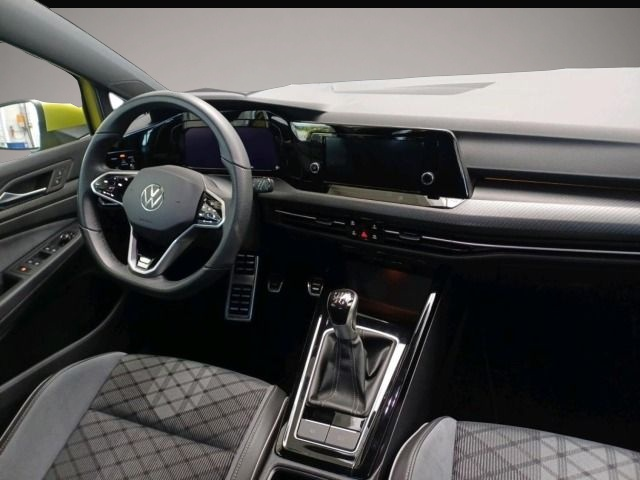 Volkswagen Golf (04/2024, Benzin)
