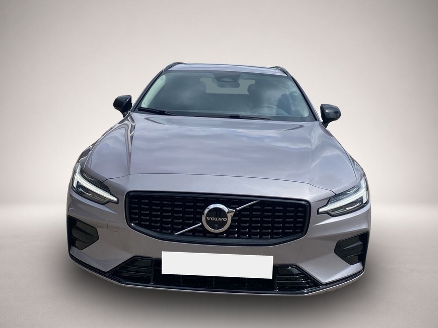 Volvo V60 (11/2025, Benzin)