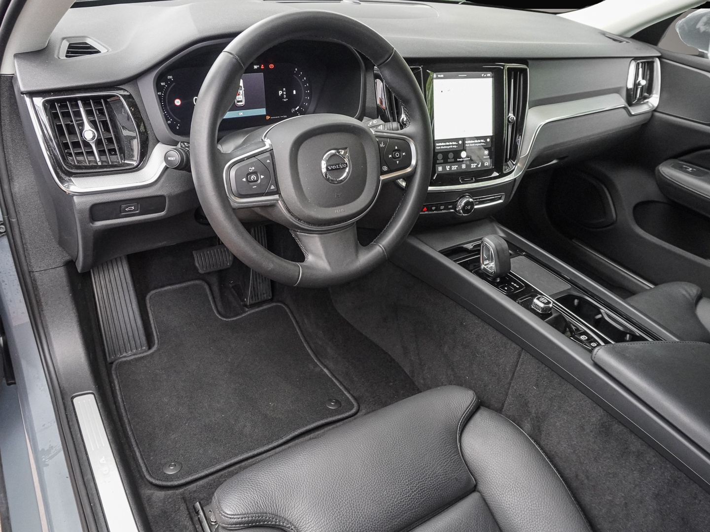 Volvo V60 (06/2024, Benzin)