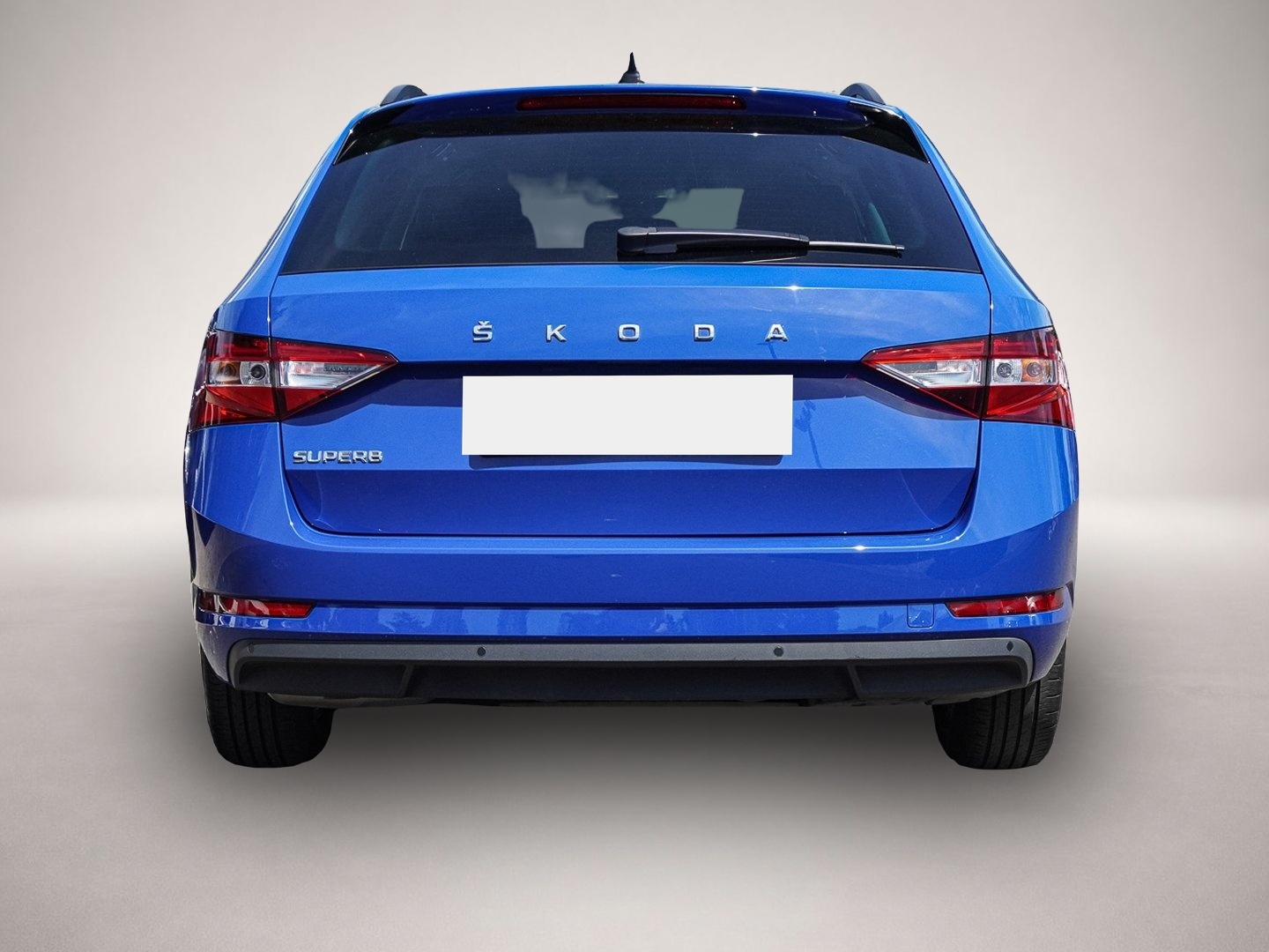 Skoda Superb (10/2022, Benzin)