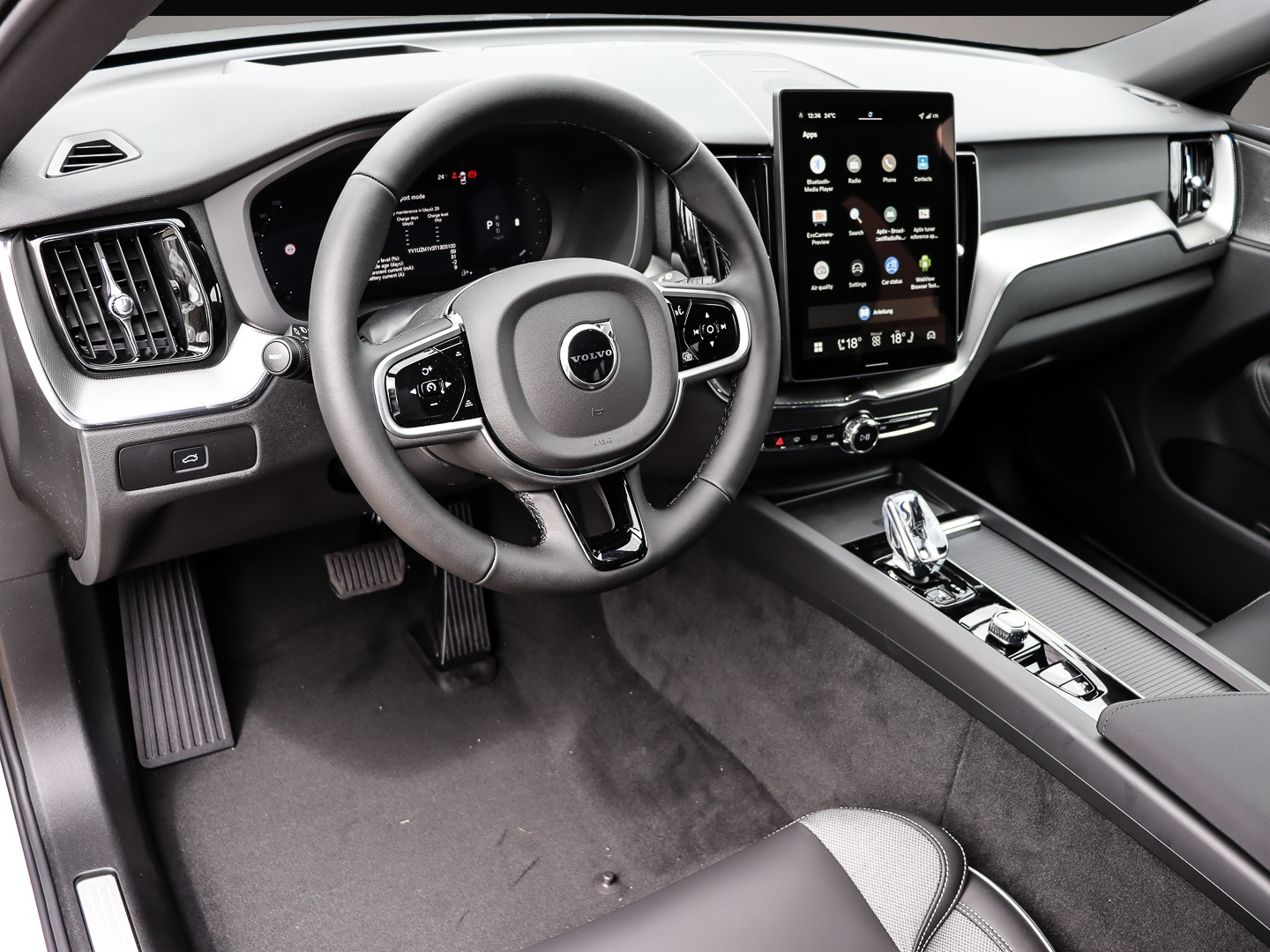 Volvo XC60 (07/2025, Benzin)