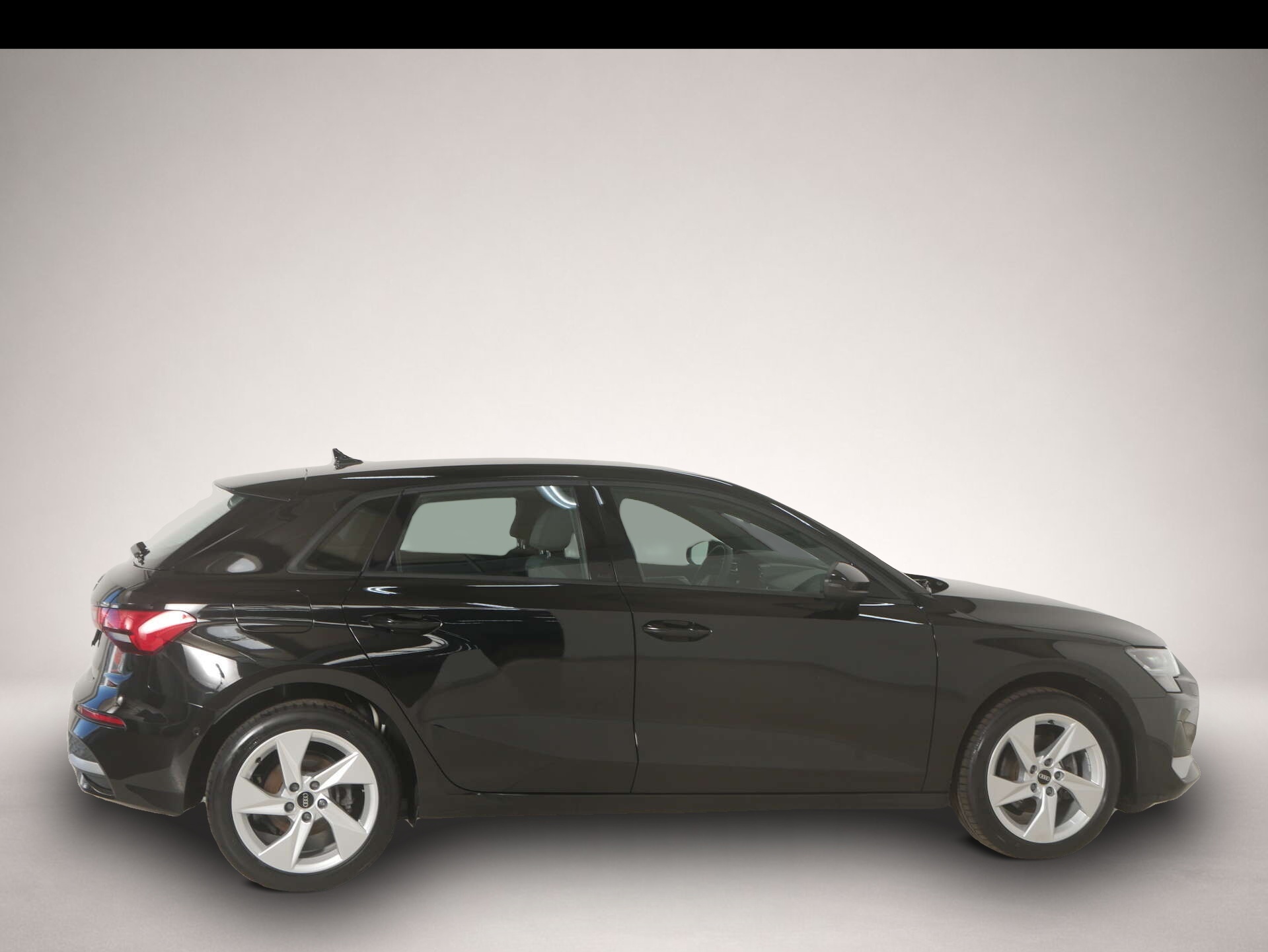 Audi A3 (08/2025, Benzin)