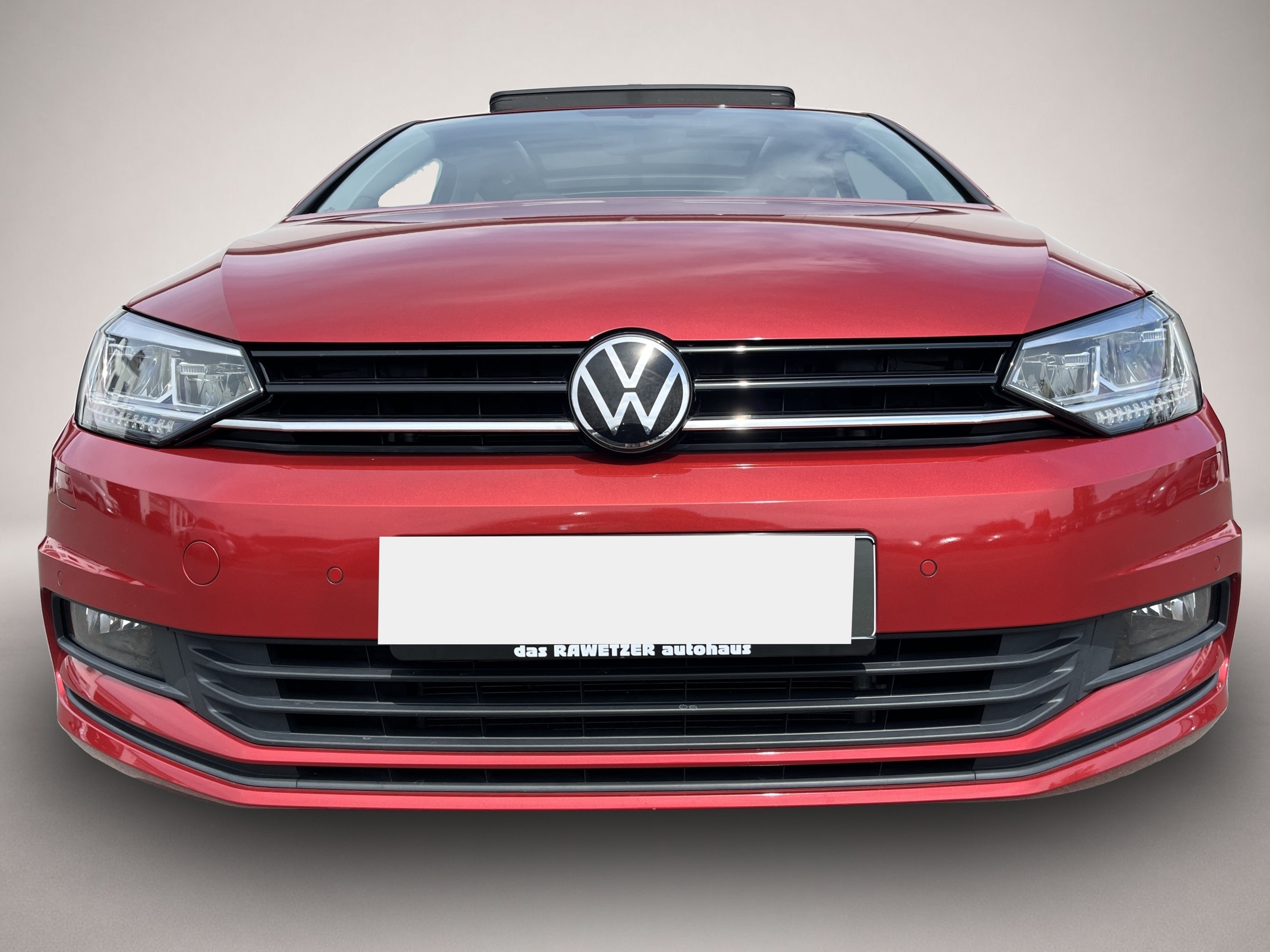 Volkswagen Touran (02/2022, Benzin)