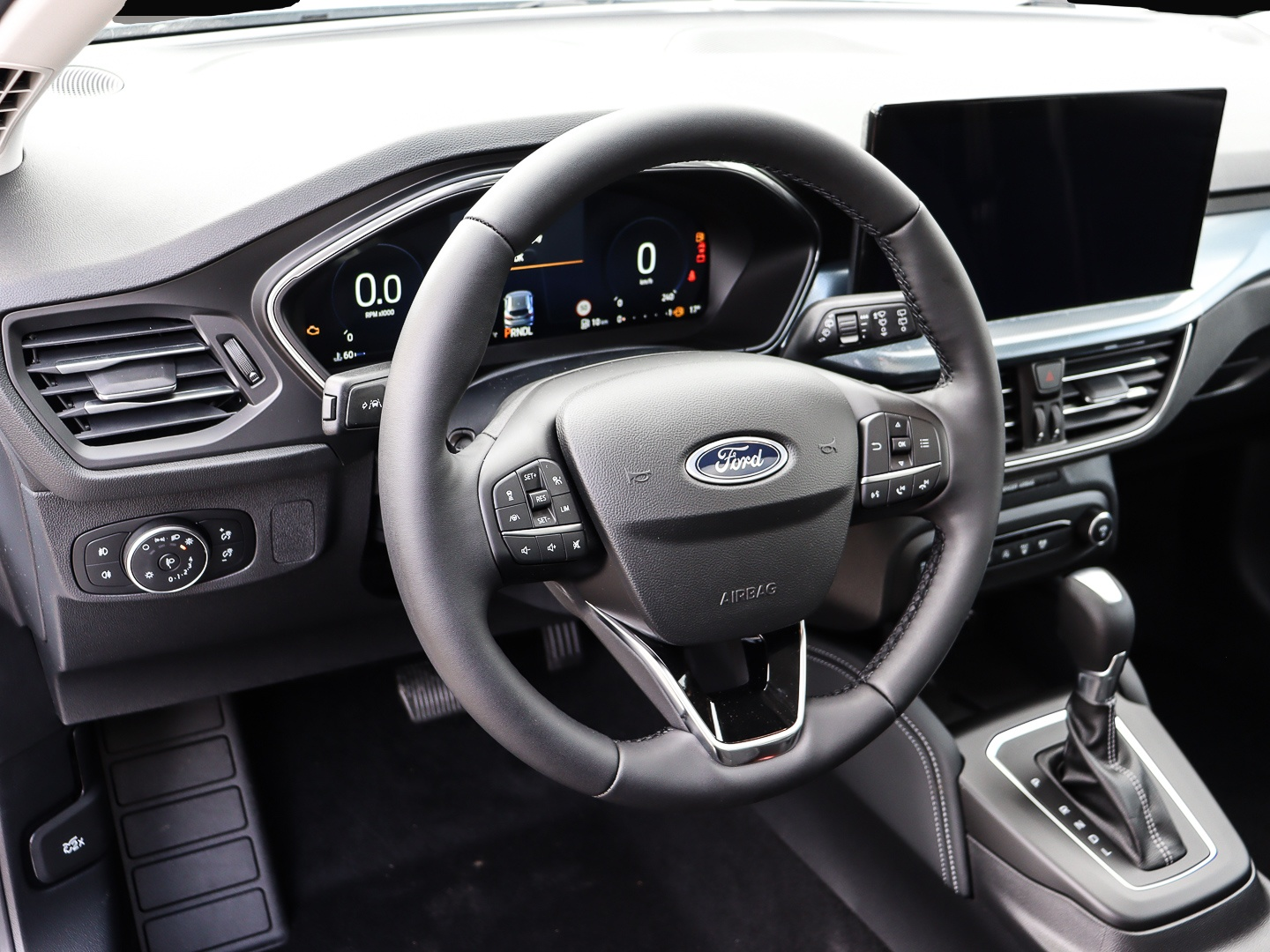 Ford Focus (05/2026, Benzin)