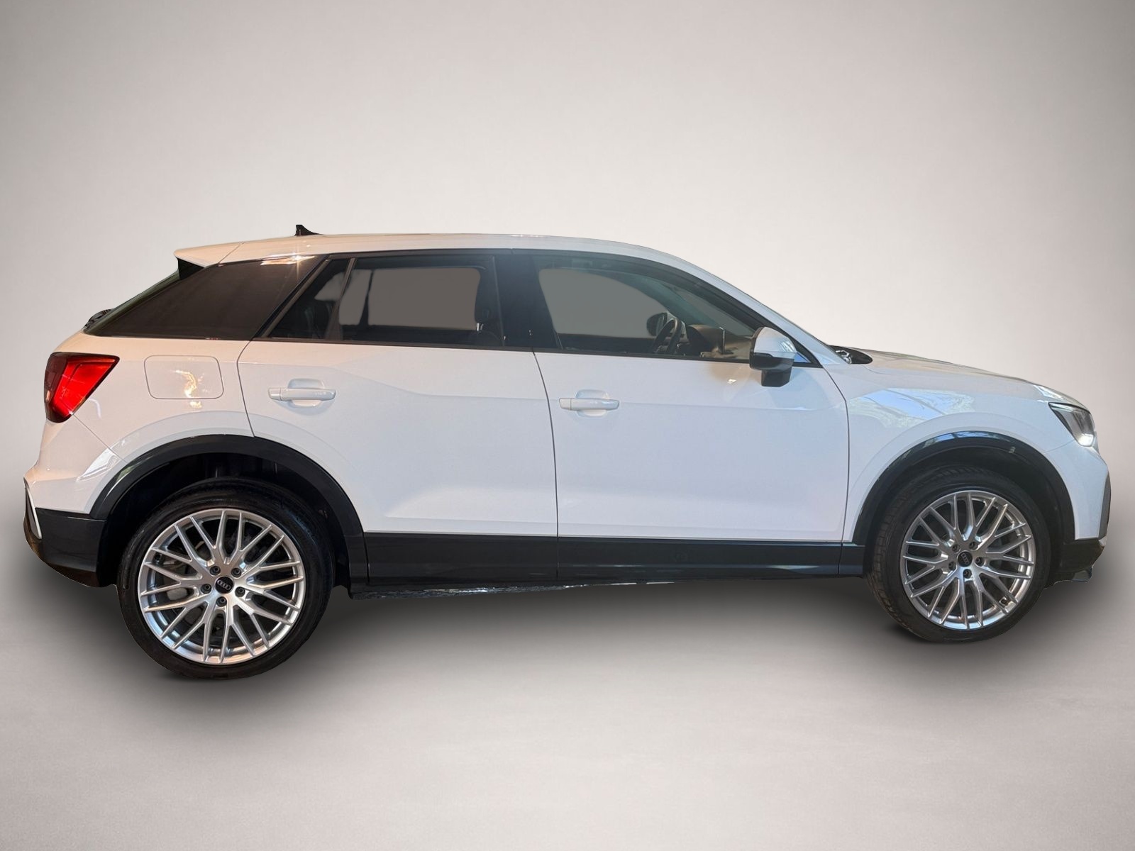 Audi Q2 (06/2023, Benzin)