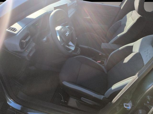 Dacia Duster, image 2 of 4