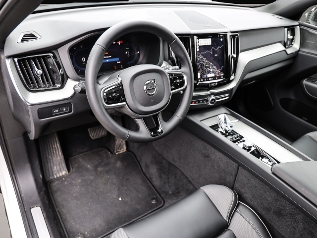 Volvo XC60 (12/2023, Hybrid (Benzin/Elektro))