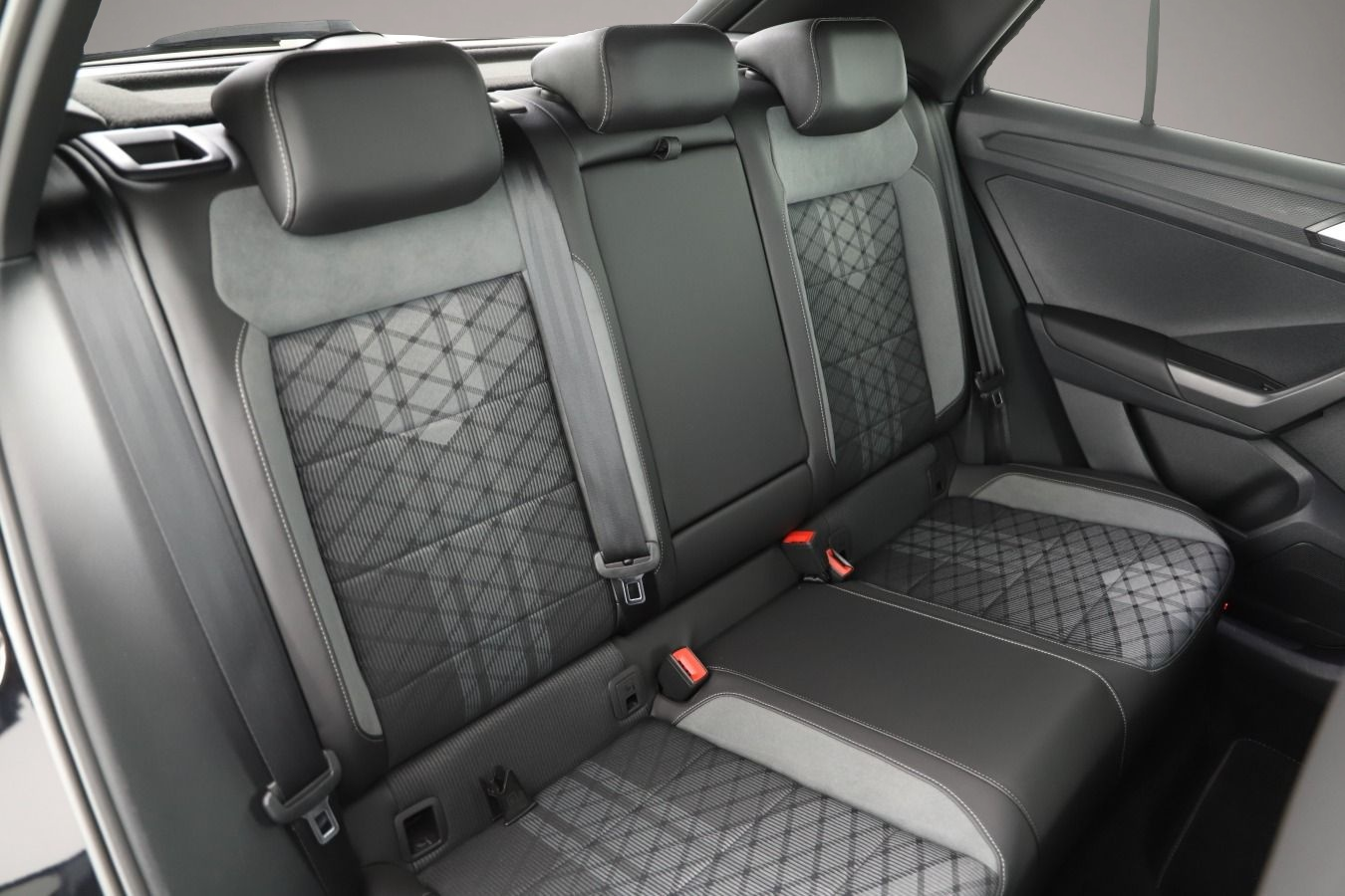Volkswagen T-Roc (06/2022, )