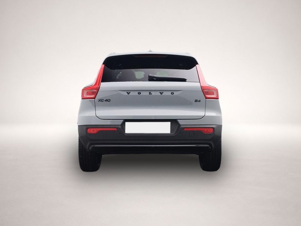 Volvo XC40 (04/2026, Benzin)