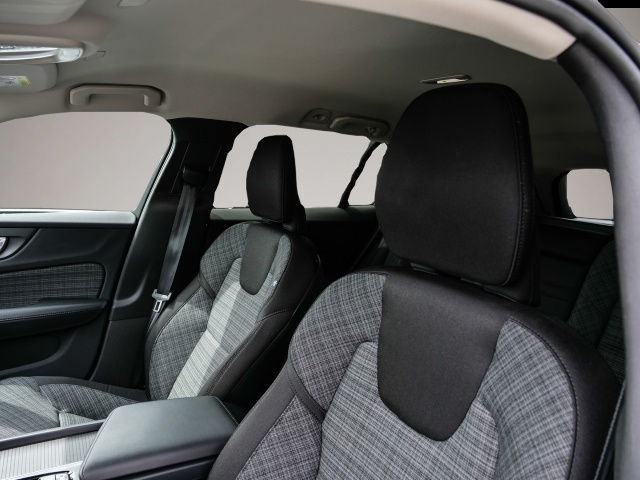 Volvo V60 (05/2024, Benzin)