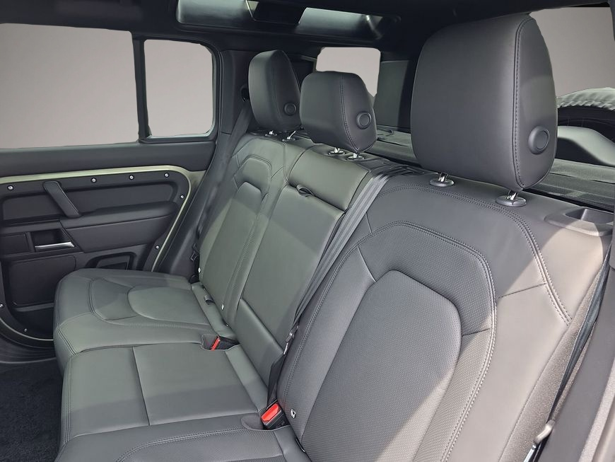Land-Rover Defender (01/2026, Diesel)