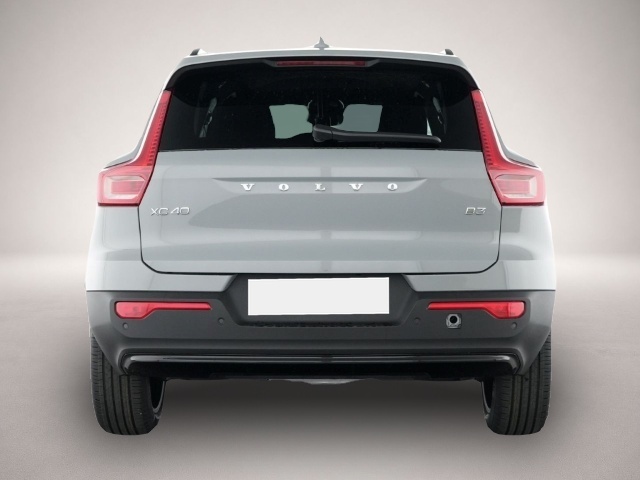 Volvo XC40 (04/2025, Benzin)