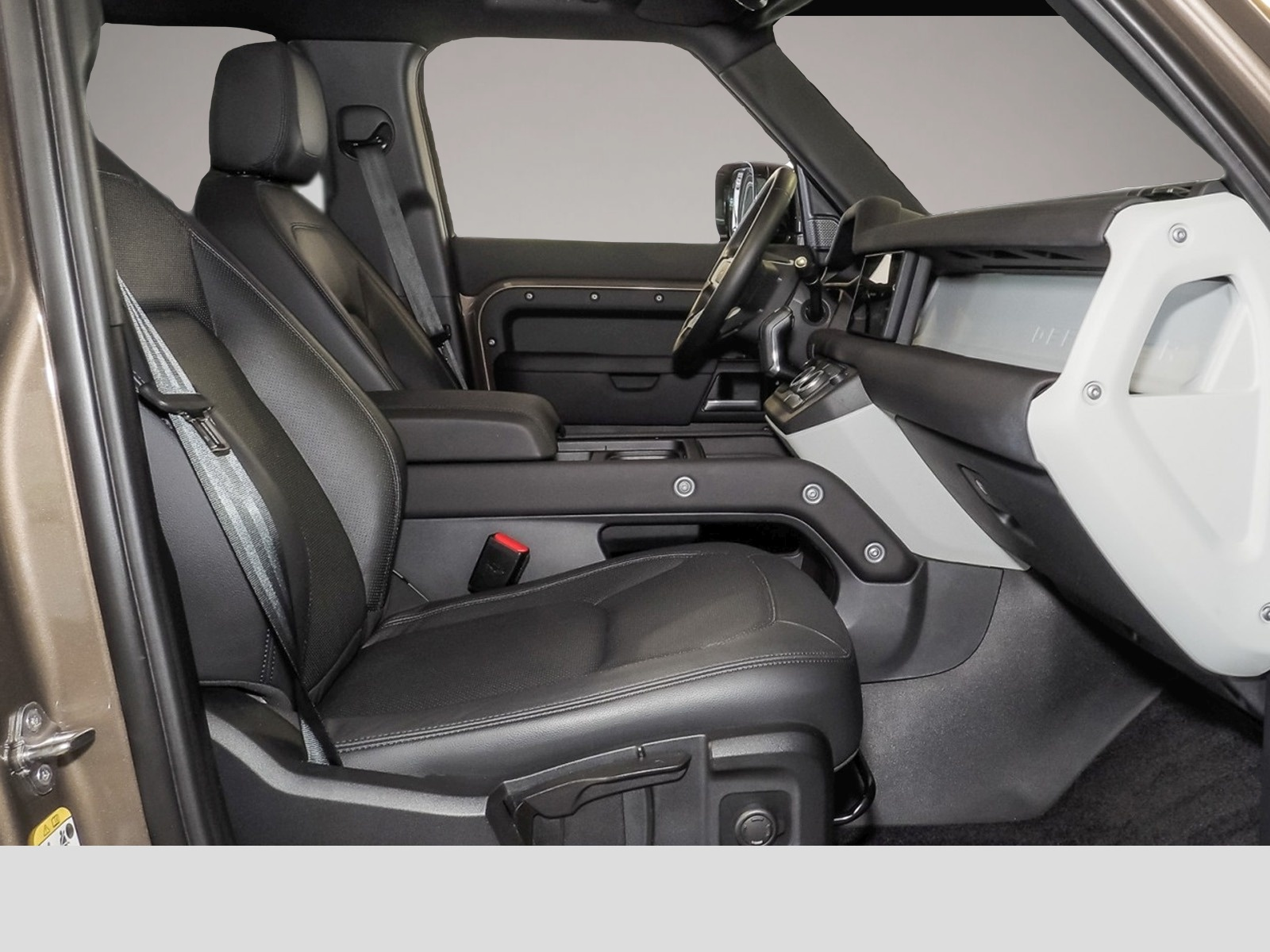 Land-Rover Defender (02/2024, Diesel)