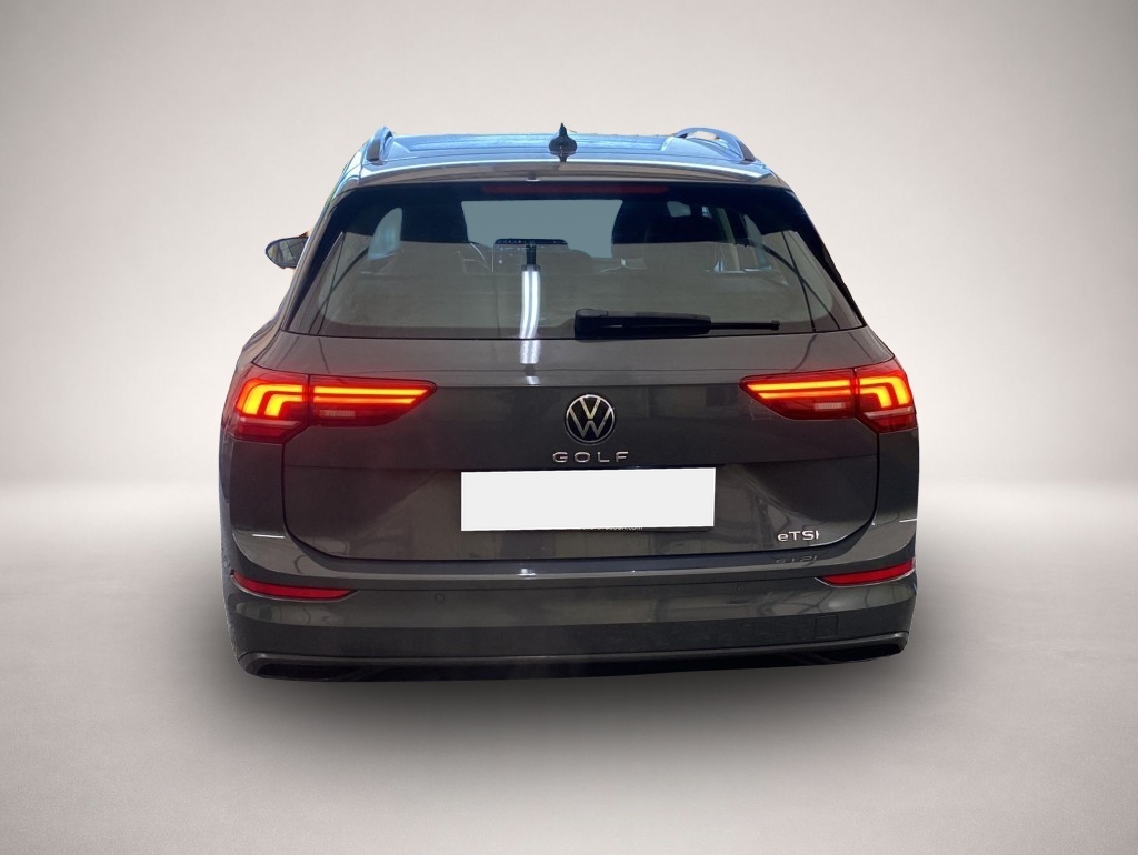 Volkswagen Golf (03/2025, Benzin)