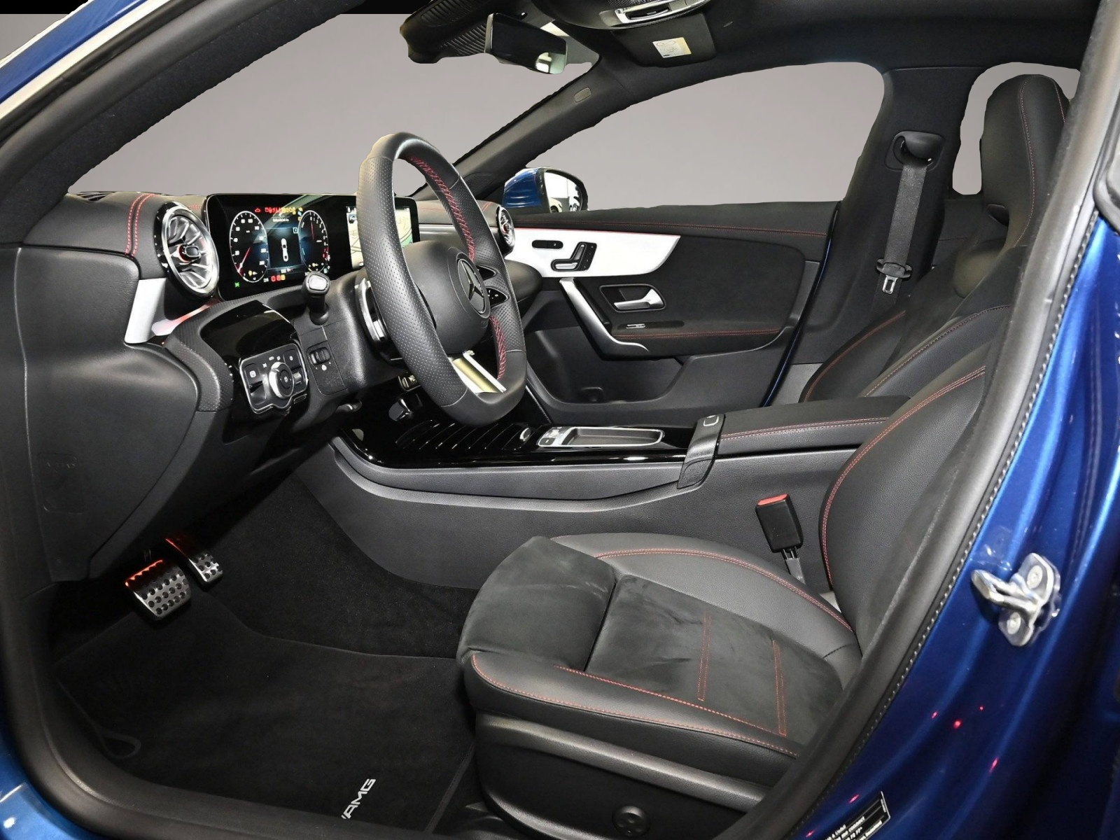 Mercedes-Benz CLA 250 (02/2025, Hybrid (Benzin/Elektro))