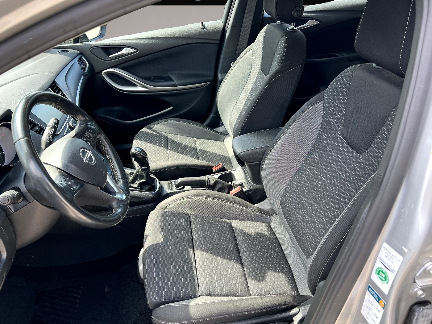 Opel Astra (04/2021, Benzin)
